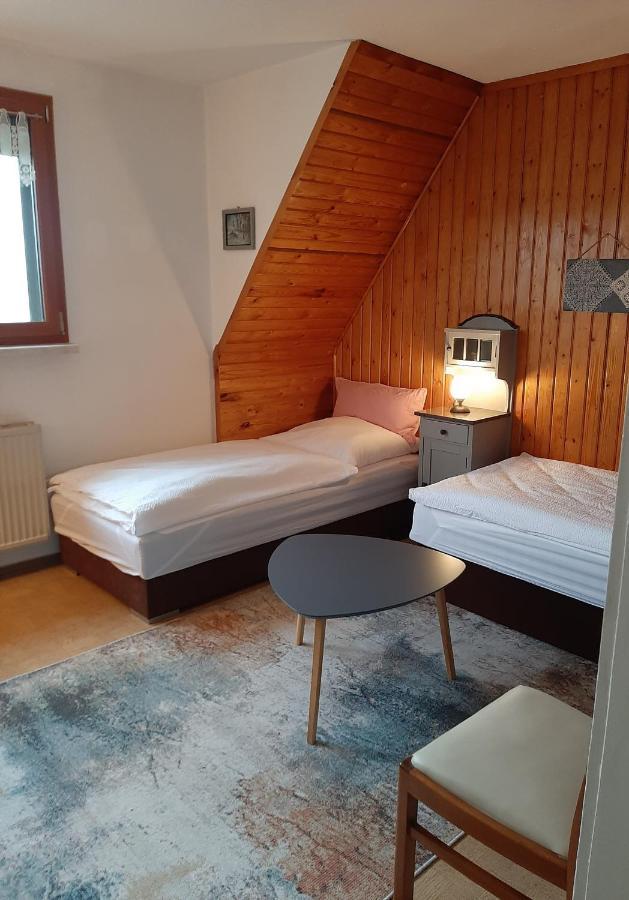Haus Mit Ausblick 3 Schlafzimmer Wilkau-Hasslau Exterior foto